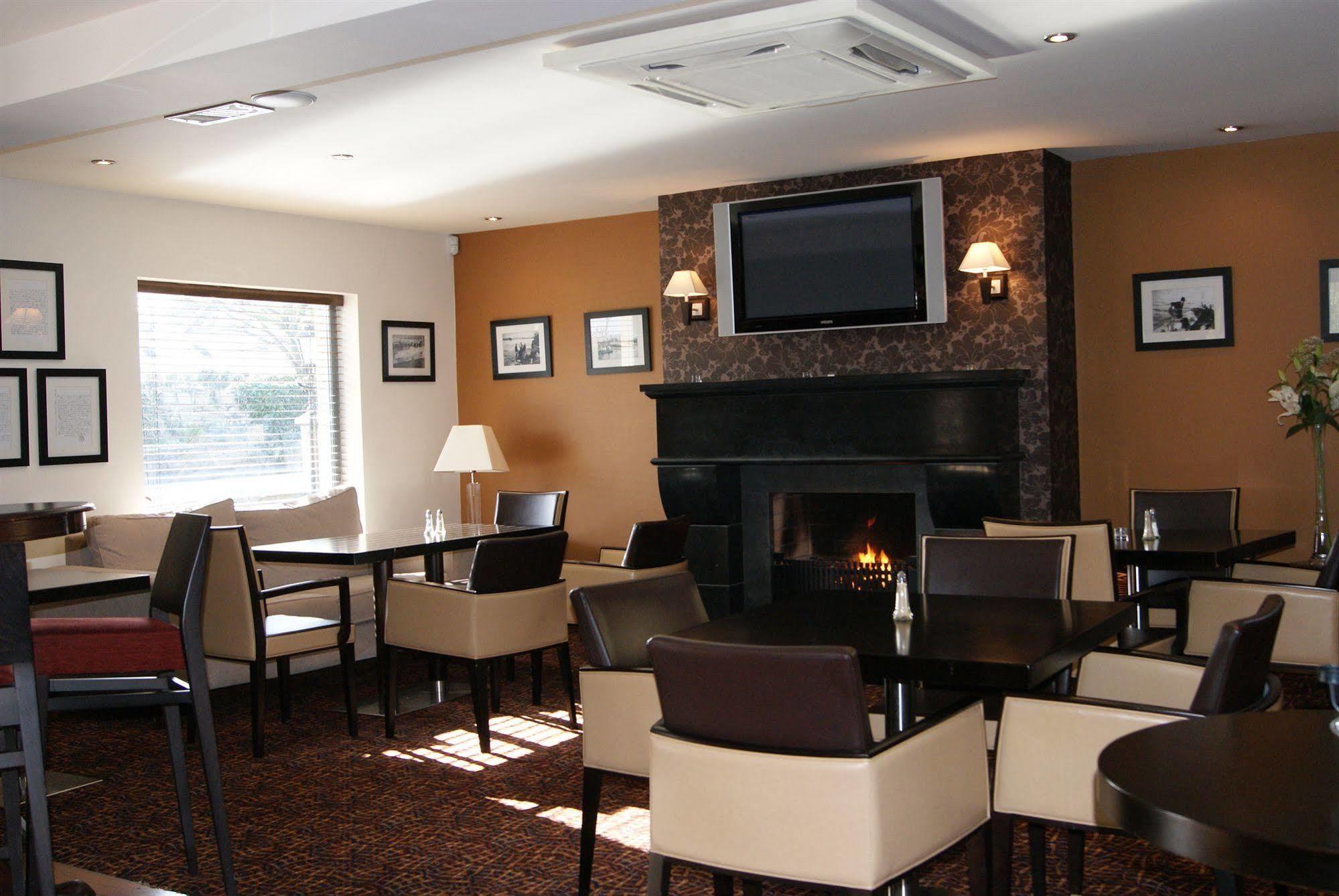 Cliffs Of Moher Hotel Liscannor Exteriör bild