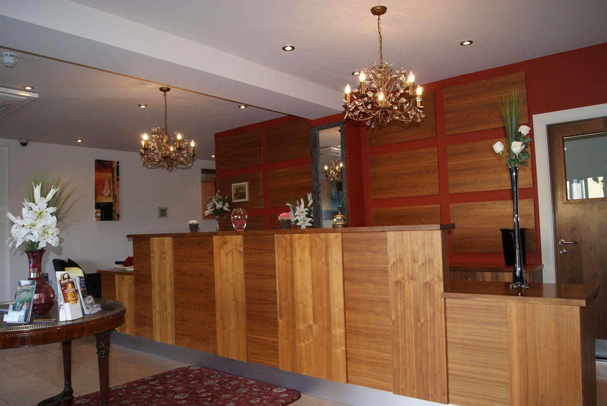 Cliffs Of Moher Hotel Liscannor Exteriör bild